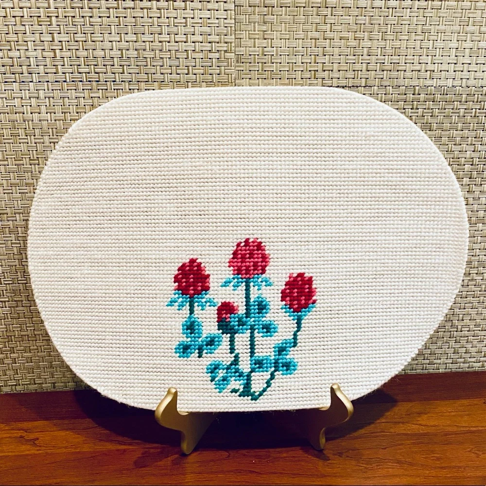 🌟HP🌟NWOT Handmade Needlepoint Floral Placemats 4